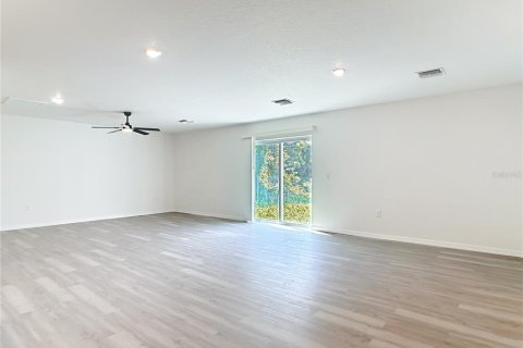 Casa en alquiler en North Port, Florida, 3 dormitorios, 148.64 m2 № 2201591 - foto 2