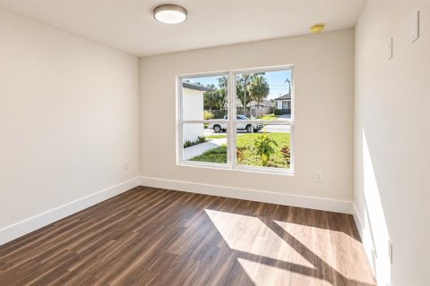Villa ou maison à louer à North Port, Floride: 3 chambres, 148.64 m2 № 2201591 - photo 24