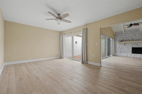 Купить виллу или дом в Олдсмар, Флорида 3 комнаты, 147.71м2, № 2204979 - фото 15