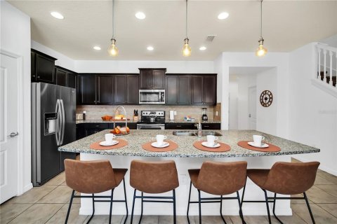 Adosado en venta en Kissimmee, Florida, 5 dormitorios, 210.24 m2 № 1513417 - foto 18