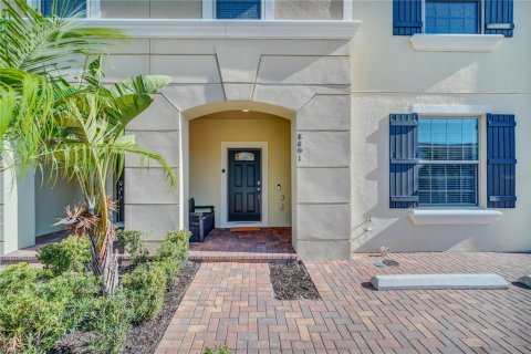 Adosado en venta en Kissimmee, Florida, 5 dormitorios, 210.24 m2 № 1513417 - foto 2