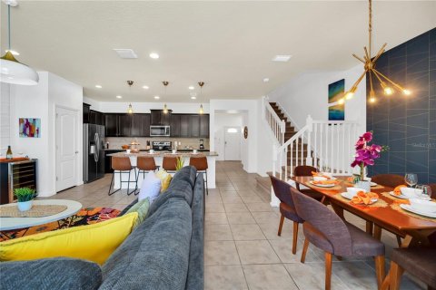 Adosado en venta en Kissimmee, Florida, 5 dormitorios, 210.24 m2 № 1513417 - foto 24