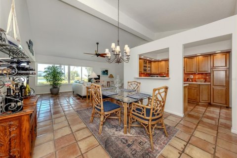Villa ou maison à vendre à Osprey, Floride: 2 chambres, 144.46 m2 № 2143106 - photo 14