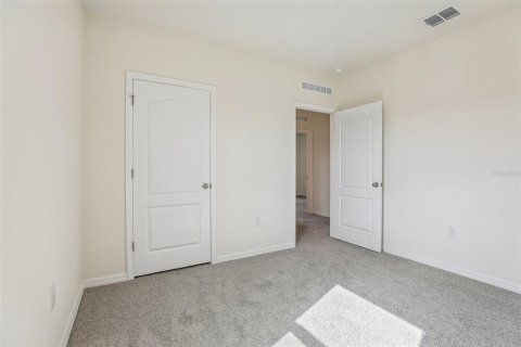 Casa en venta en Saint Cloud, Florida, 5 dormitorios, 227.7 m2 № 2209385 - foto 12