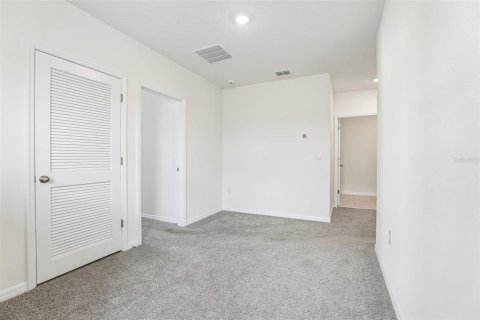 Casa en venta en Saint Cloud, Florida, 5 dormitorios, 227.7 m2 № 2209385 - foto 9