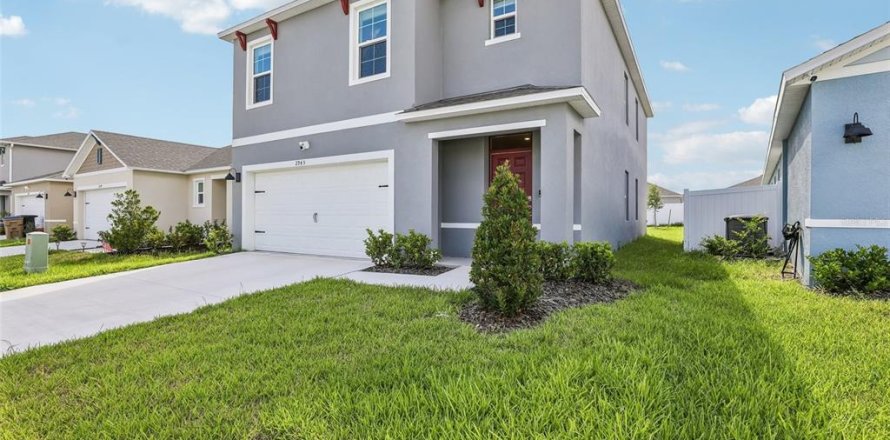 Casa en Saint Cloud, Florida 5 dormitorios, 227.7 m2 № 2209385