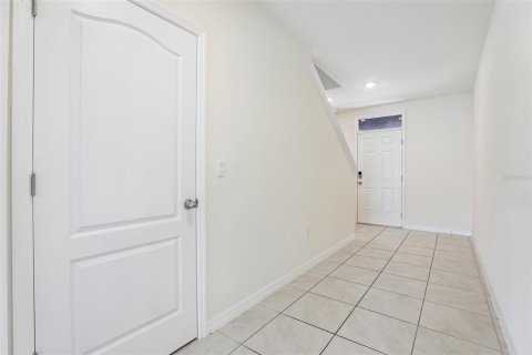Casa en venta en Saint Cloud, Florida, 5 dormitorios, 227.7 m2 № 2209385 - foto 5