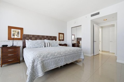 Купить кондоминиум в Санни-Айлс-Бич, Флорида 1 спальня, 89.19м2, № 2041426 - фото 25