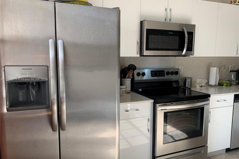 Copropriété à louer à Doral, Floride: 2 chambres, 106.84 m2 № 1708926 - photo 5