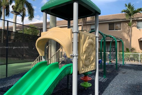 Copropriété à louer à Doral, Floride: 2 chambres, 106.84 m2 № 1708926 - photo 22