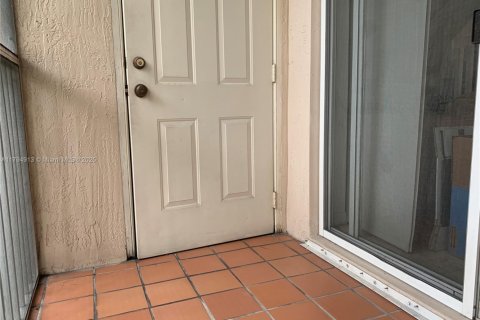 Copropriété à louer à Doral, Floride: 2 chambres, 106.84 m2 № 1708926 - photo 16