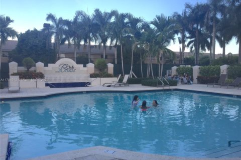 Copropriété à louer à Doral, Floride: 2 chambres, 106.84 m2 № 1708926 - photo 18