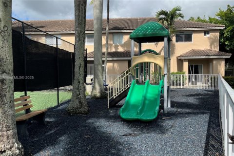Copropriété à louer à Doral, Floride: 2 chambres, 106.84 m2 № 1708926 - photo 26