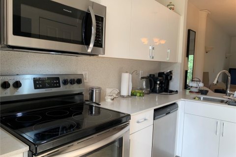 Copropriété à louer à Doral, Floride: 2 chambres, 106.84 m2 № 1708926 - photo 3