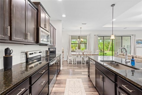 Casa en venta en Port Charlotte, Florida, 4 dormitorios, 174.47 m2 № 2139091 - foto 10