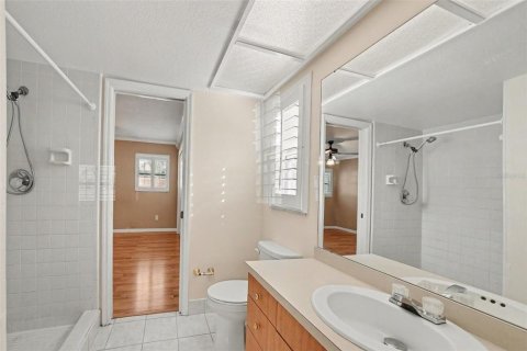 House in Largo, Florida 3 bedrooms, 132.29 sq.m. № 2419194 - photo 17