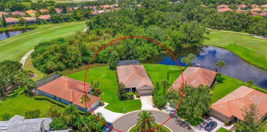House in Bradenton, Florida 3 bedrooms, 179.39 sq.m. № 1854288