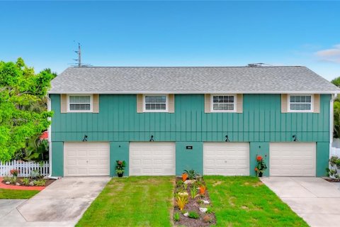 Casa en Holmes Beach, Florida 3 dormitorios, 90.3 m2 № 2149515