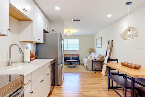 Casa en venta en Holmes Beach, Florida, 3 dormitorios, 90.3 m2 № 2149515 - foto 3