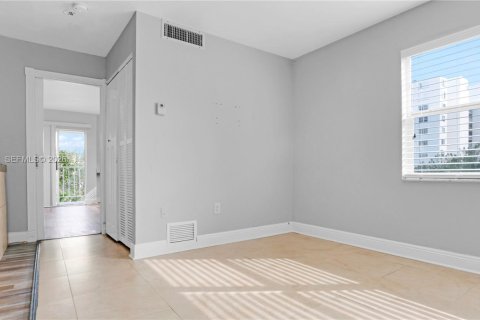 Appartement à louer à Miami Beach, Floride: 1 chambre, 55 m2 № 2084567 - photo 9