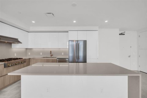 Condo in Saint Petersburg, Florida, 3 bedrooms  № 2156103 - photo 4