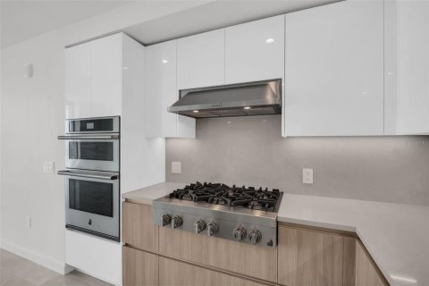 Condo in Saint Petersburg, Florida, 3 bedrooms  № 2156103 - photo 8
