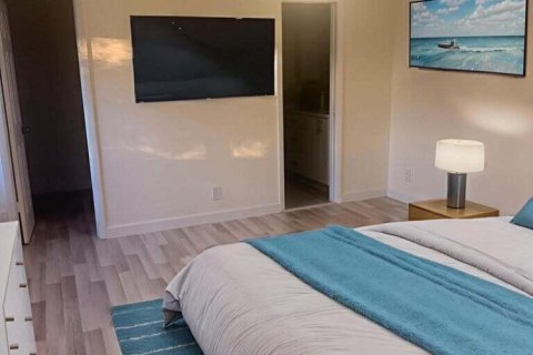 Townhouse in Delray Beach, Florida 2 bedrooms, 128.58 sq.m. № 2400007 - photo 14