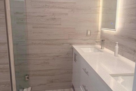 Townhouse in Delray Beach, Florida 2 bedrooms, 128.58 sq.m. № 2400007 - photo 15