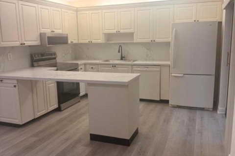 Townhouse in Delray Beach, Florida 2 bedrooms, 128.58 sq.m. № 2400007 - photo 6