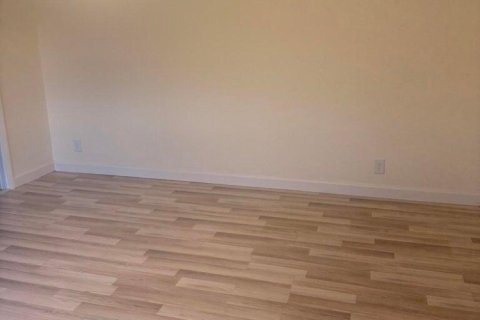 Townhouse in Delray Beach, Florida 2 bedrooms, 128.58 sq.m. № 2400007 - photo 11