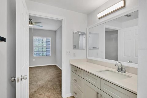 Condo in Sarasota, Florida, 2 bedrooms  № 1757714 - photo 28