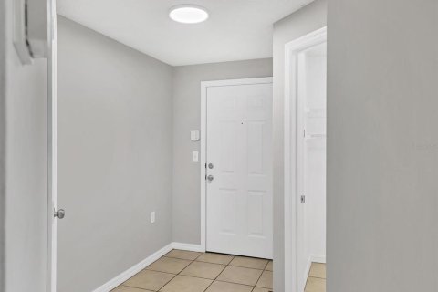 Condo in Sarasota, Florida, 2 bedrooms  № 1757714 - photo 14