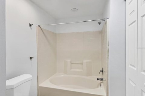 Condo in Sarasota, Florida, 2 bedrooms  № 1757714 - photo 27