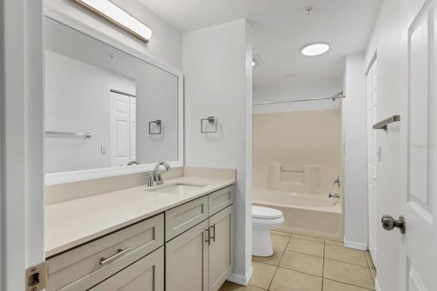 Condo in Sarasota, Florida, 2 bedrooms  № 1757714 - photo 26