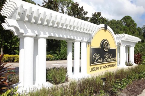 Condo in Sarasota, Florida, 2 bedrooms  № 1757714 - photo 11