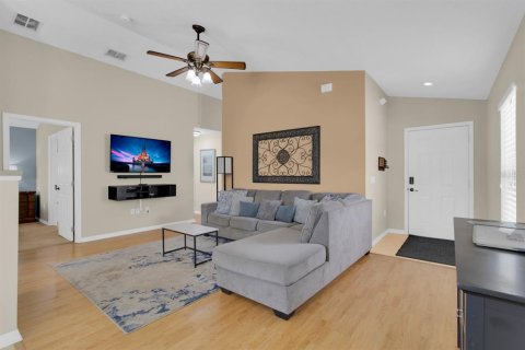 Villa ou maison à vendre à Haines City, Floride: 3 chambres, 104.98 m2 № 1816965 - photo 6
