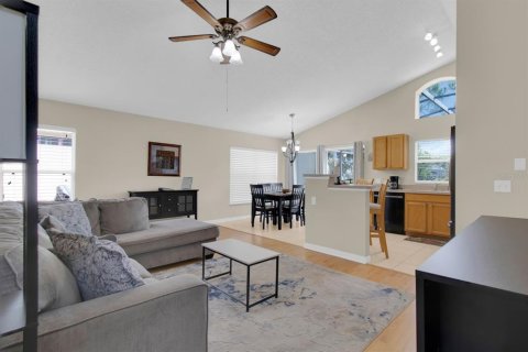 Villa ou maison à vendre à Haines City, Floride: 3 chambres, 104.98 m2 № 1816965 - photo 8