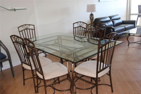 Condominio en venta en Pompano Beach, Florida, 2 dormitorios, 105.91 m2 № 2250309 - foto 6