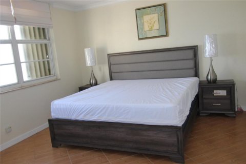 Condominio en venta en Pompano Beach, Florida, 2 dormitorios, 105.91 m2 № 2250309 - foto 11