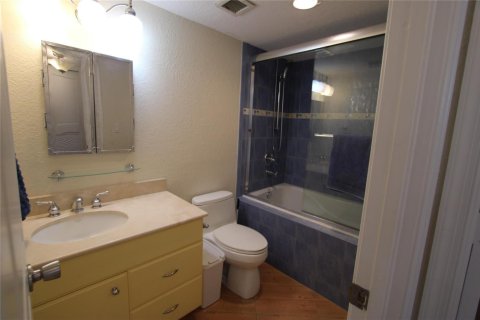 Condominio en venta en Pompano Beach, Florida, 2 dormitorios, 105.91 m2 № 2250309 - foto 18