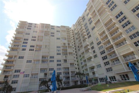 Condominio en venta en Pompano Beach, Florida, 2 dormitorios, 105.91 m2 № 2250309 - foto 24