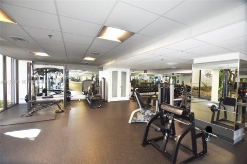 Condo in Miami, Florida, 2 bedrooms  № 2150412 - photo 28