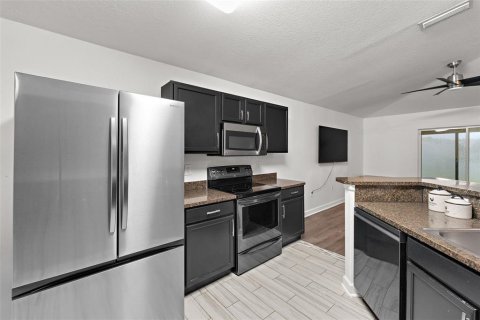 Casa en venta en Cocoa, Florida, 4 dormitorios, 177.44 m2 № 2156080 - foto 14