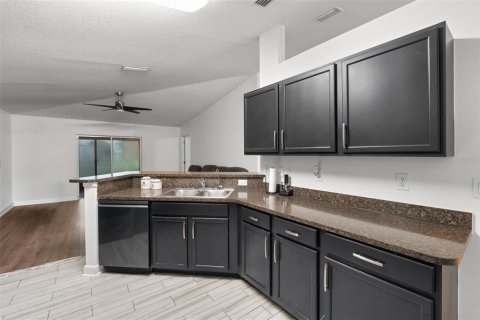 Casa en venta en Cocoa, Florida, 4 dormitorios, 177.44 m2 № 2156080 - foto 15