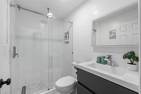 Casa en venta en Cocoa, Florida, 4 dormitorios, 177.44 m2 № 2156080 - foto 28