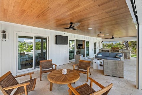 House in Holmes Beach, Florida 3 bedrooms, 165.27 sq.m. № 1562351 - photo 21