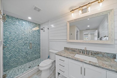 House in Holmes Beach, Florida 3 bedrooms, 165.27 sq.m. № 1562351 - photo 30
