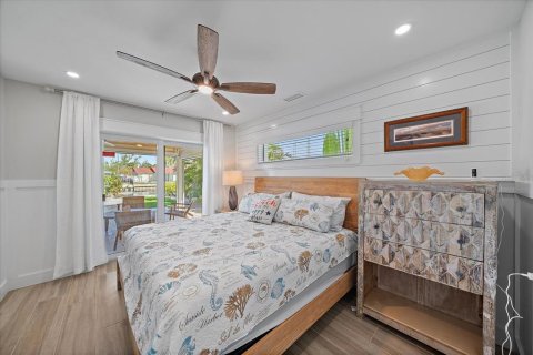 House in Holmes Beach, Florida 3 bedrooms, 165.27 sq.m. № 1562351 - photo 28