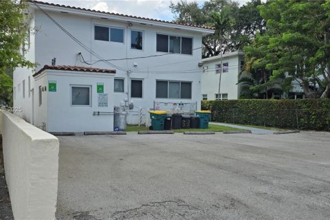 Apartment in Coral Gables, Florida 4 bedrooms, 170.1 sq.m. № 1929738 - photo 9