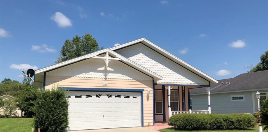 House in Ocala, Florida 3 bedrooms, 137.12 sq.m. № 1871248